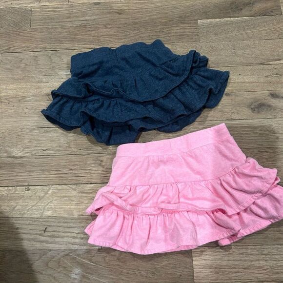 Bundle of girls nine items tops bottoms dresses size 12M - Picture 8 of 11